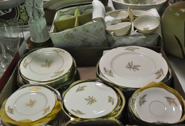 Appraisal: Approx Pieces Lenox Harvest Porcelain dinnerware Including dinner plate salad