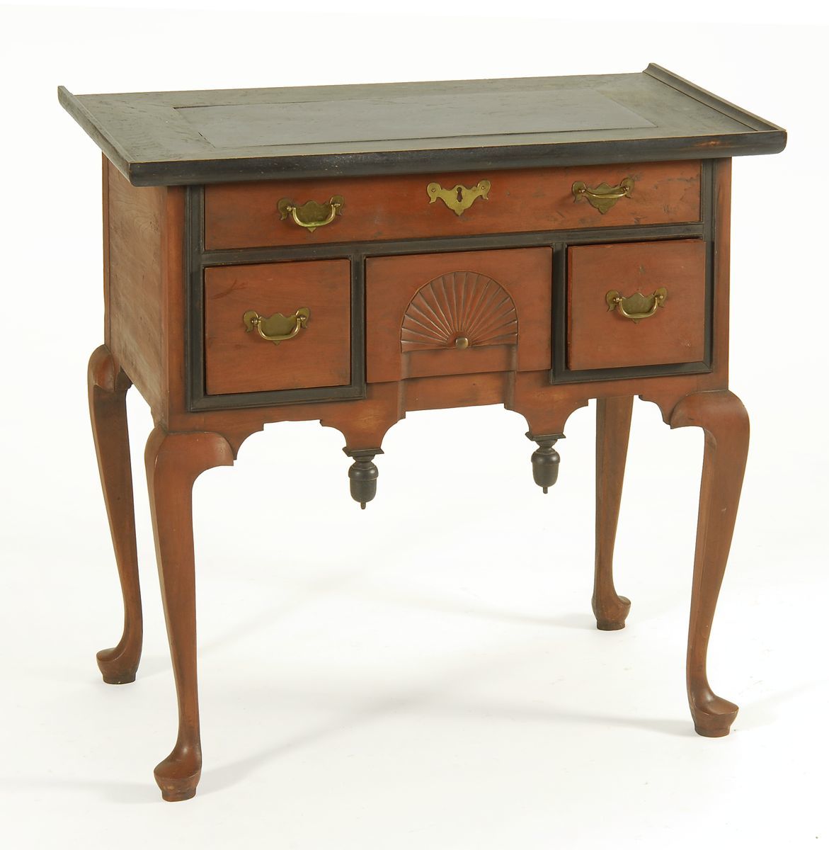 Appraisal: LABELED ELDRED WHEELER QUEEN ANNE-STYLE LOWBOY With molded tray top