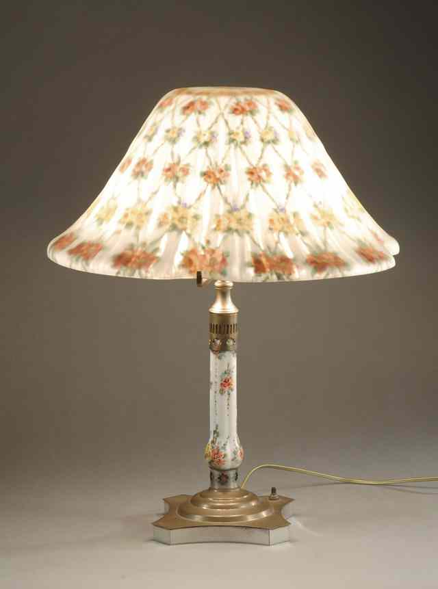 Appraisal: PAIRPOINT TIVOLI FLORAL LAMP WITH REVERSE PAINTED SHADE with red