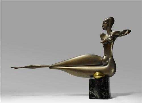 Appraisal: WUNDERLICH PAUL N en Berlin Amazone Bronze patine dor e