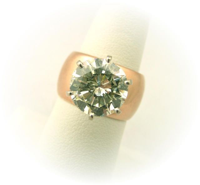 Appraisal: Lady's Diamond ring approximately ct diamond solitaire prong set on