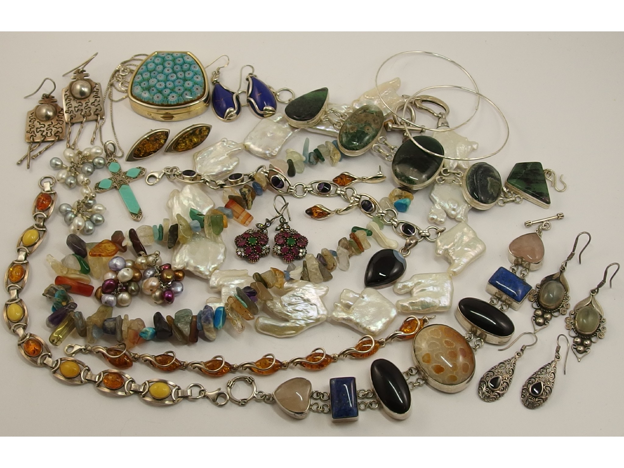 Appraisal: A good collection of gemstone silver and white metal jewellery