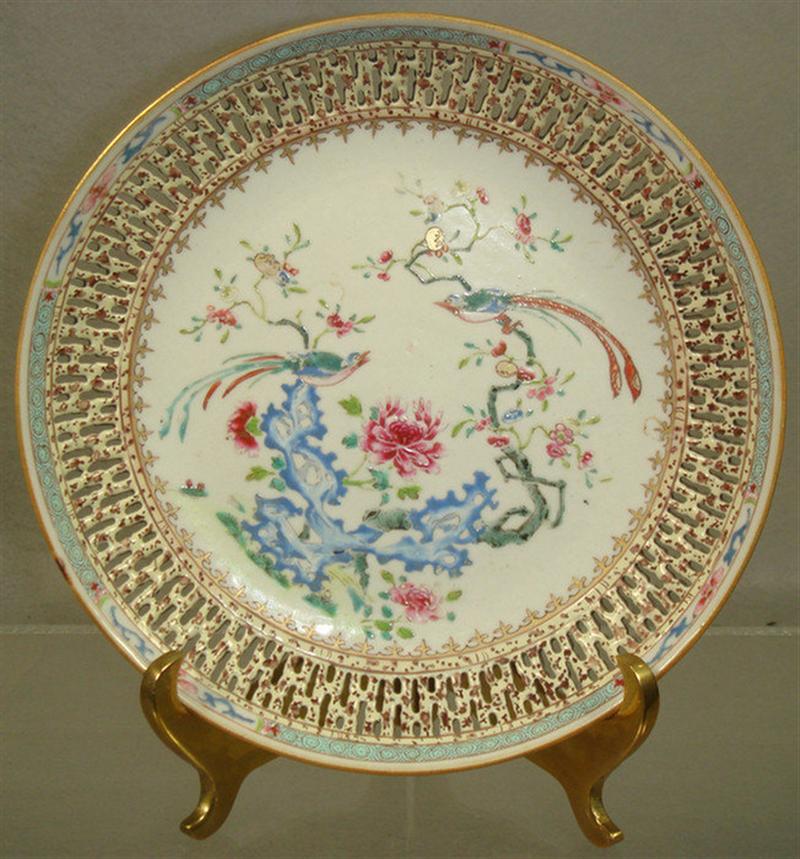 Appraisal: th th c Chinese export porcelain plate Famille rose decoration