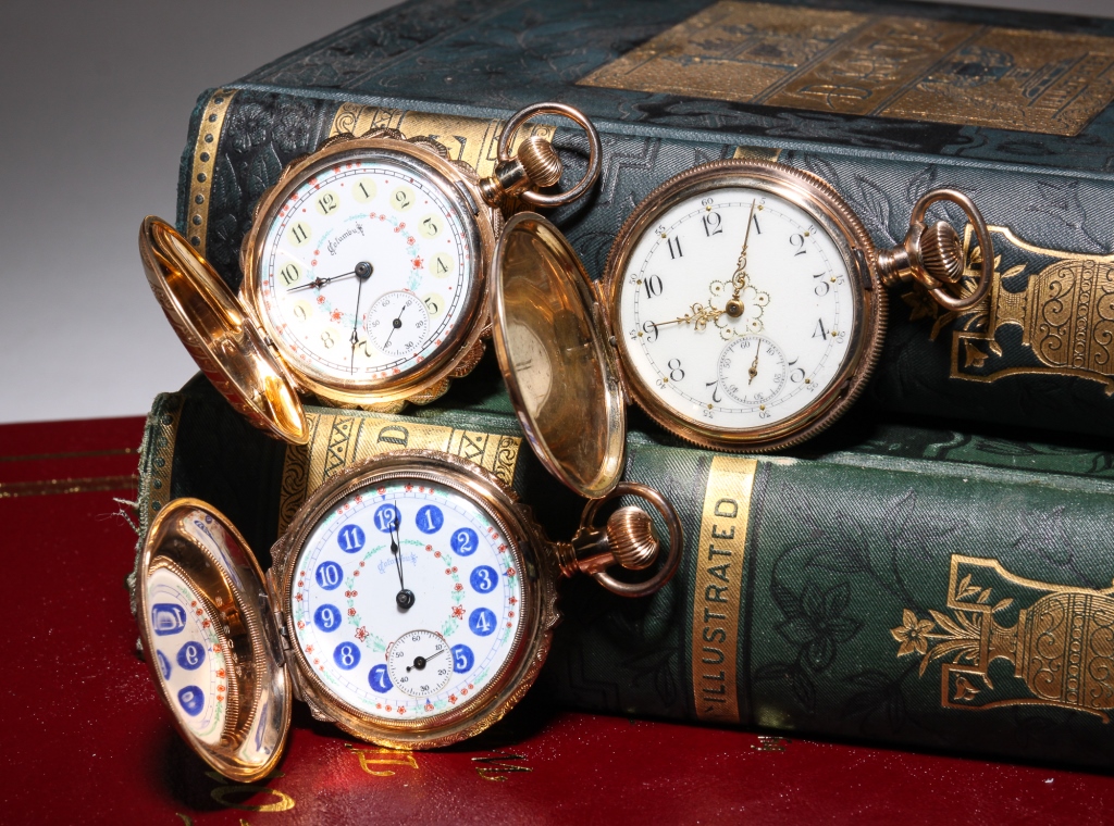 Appraisal: THREE LADIES SIDEWINDER HUNTING CASE WATCHES American late th century