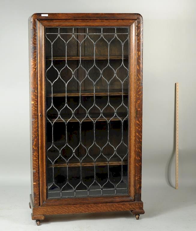 Appraisal: Oak China Cabinet Single Leaded Glass Door Oak china cabinet