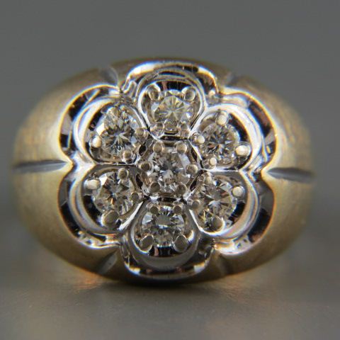 Appraisal: Diamond Man's Ring round diamonds totaling carat in k yellow