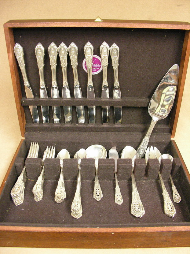 Appraisal: PC WALLACE ROSEPOINT STERLING FLATWARE Includes - Knives - Dinner