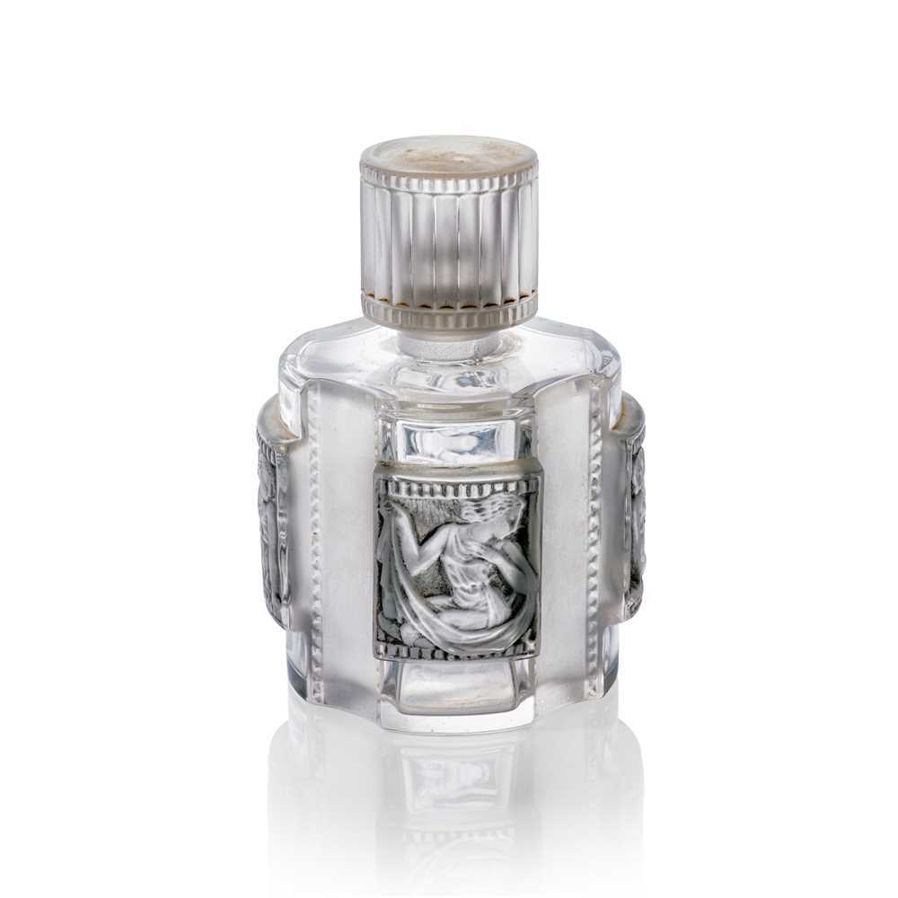 Appraisal: LALIQUE H L NE SCENT BOTTLE executed Post-Warclear frosted and