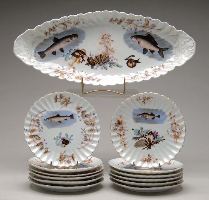 Appraisal: FINE PORCELAIN -PIECE FISH SET - x - white ground