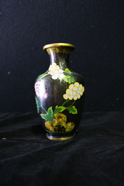 Appraisal: A Chinese cloisonne baluster form vase cm high