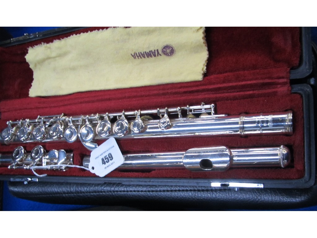 Appraisal: Yamaha flute in case