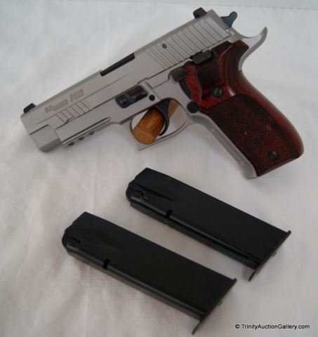 Appraisal: Sig Sauer Mod P Elite mm Stainless Pistol Like New