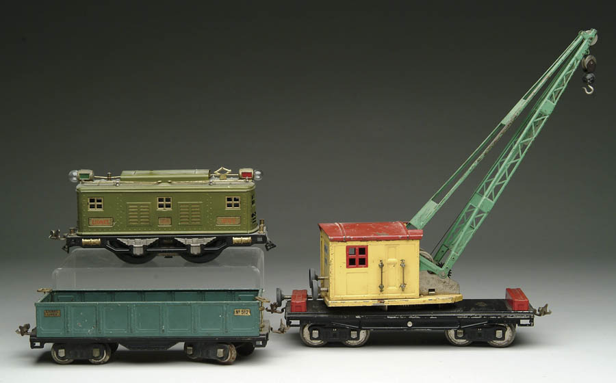 Appraisal: LOT OF LIONEL STANDARD GAUGE PIECES E Locomotive Gondola and