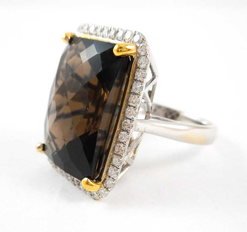 Appraisal: SMOKY QUARTZ DIAMOND AND FOURTEEN KARAT GOLD RING The white