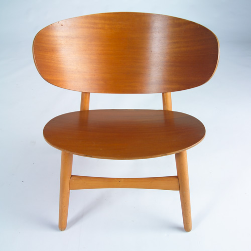 Appraisal: HANS WEGNER Shell side chair with broad seat and back