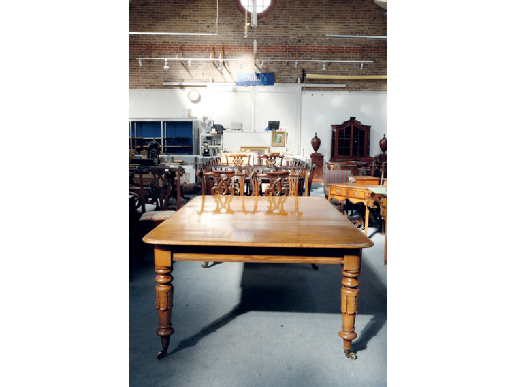 Appraisal: A WILLIAM IV MAHOGANY EXTENDING DINING TABLE the rectangular top