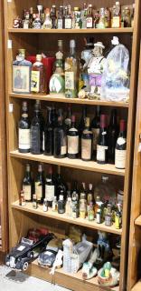 Appraisal: Lot of approx Lot of approx Large collection of liquor