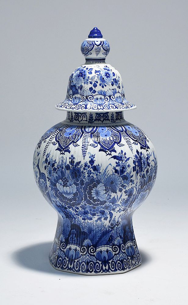 Appraisal: th C Delft blue white ginger jar th C Delft