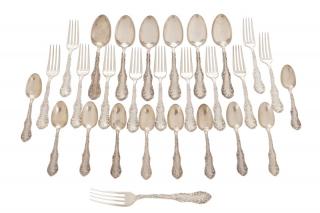 Appraisal: Set of Towle Sterling Old English Flatware Towle Silversmiths American