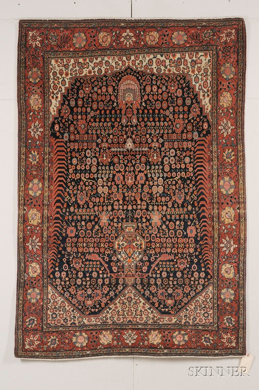 Appraisal: Fereghan-Sarouk Prayer Rug West Persia late th century narrow linear