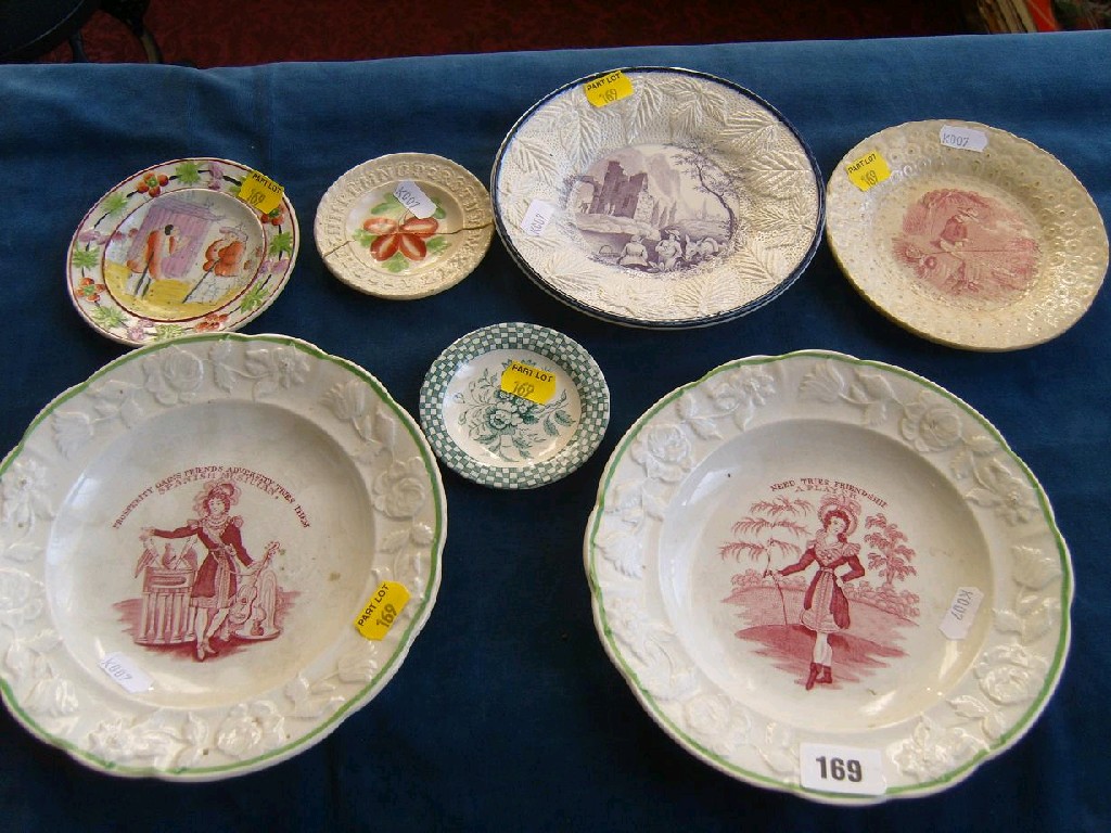 Appraisal: A pair of early th century child's plates with pink