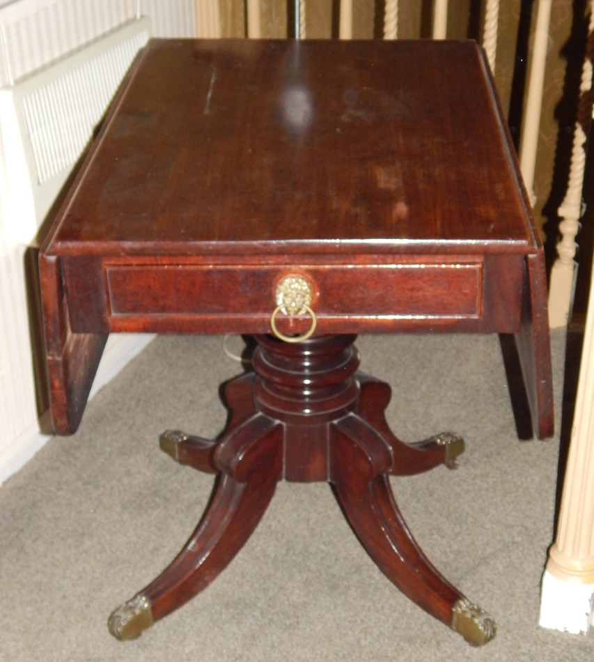 Appraisal: A George IV mahogany Pembroke table the rectangular top with