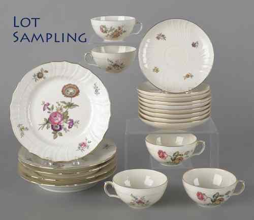 Appraisal: Ninety-nine piece set of Royal Copenhagen porcelain service in a