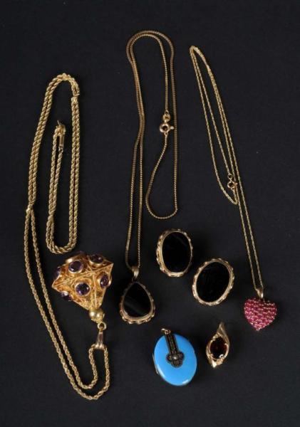 Appraisal: Lot of Jewelry Pieces Description Includes one necklace and earrings