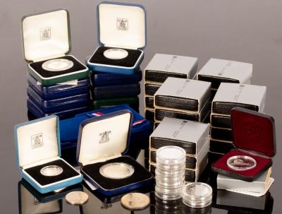 Appraisal: A large collection of commemorative silver proof coins to include