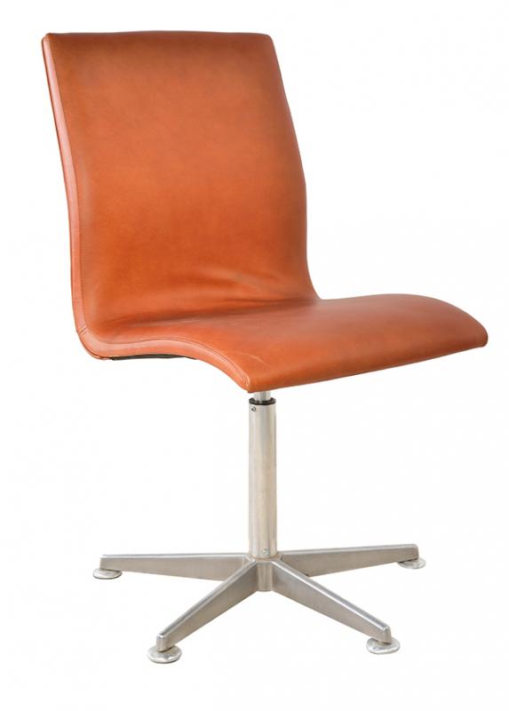 Appraisal: AN ARNE JACOBSEN OXFORD CHAIR IN NEW UPHOLSTERY WITH ORIGINAL