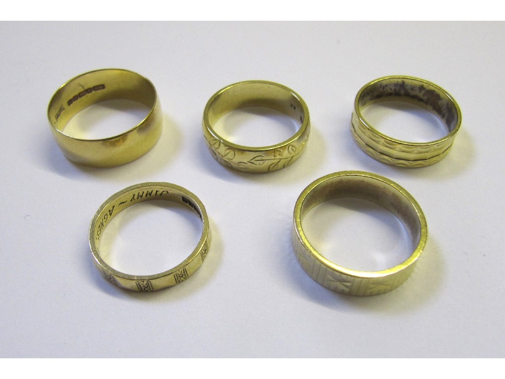 Appraisal: Lot comprising five ct gold wedding bands approx grams