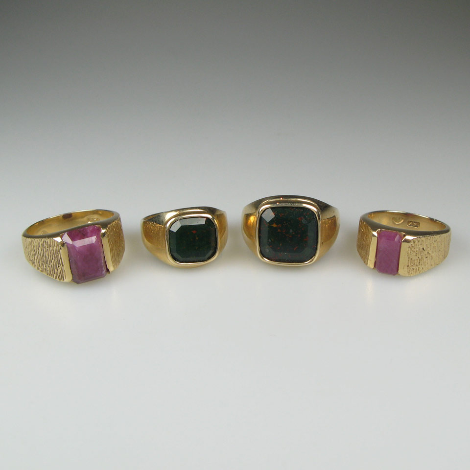 Appraisal: x k Yellow Gold Rings set with emerald cut rubies