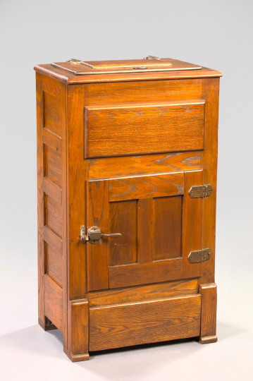 Appraisal: American Late Victorian Oak Ice Box ca the case with