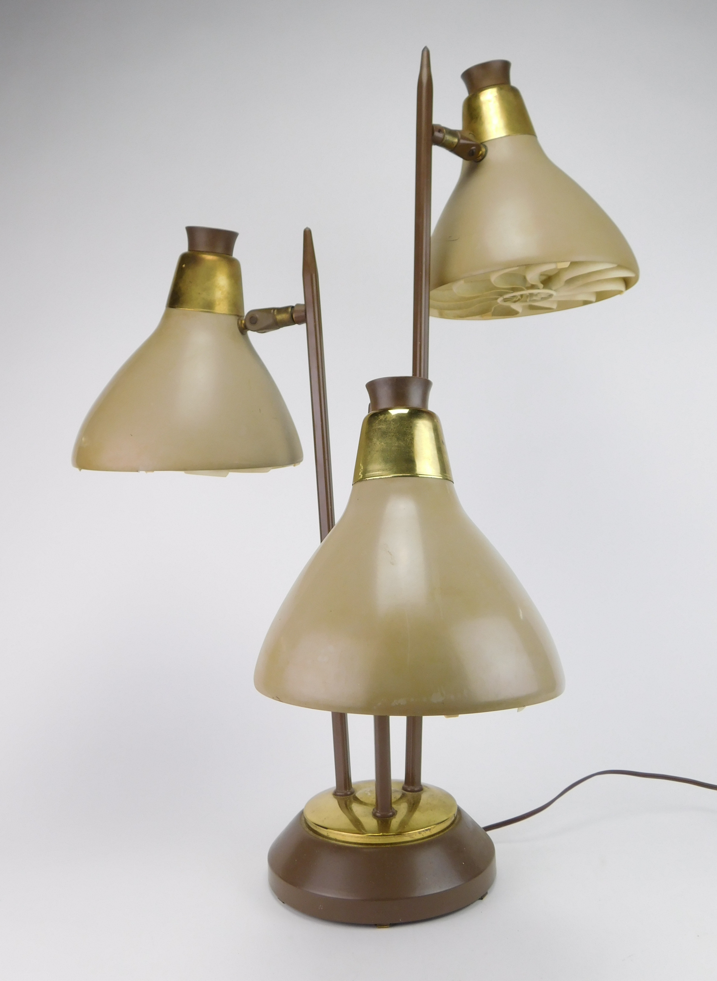 Appraisal: Mid-century modern lightolier triennale model designed by Gerald Thurston -