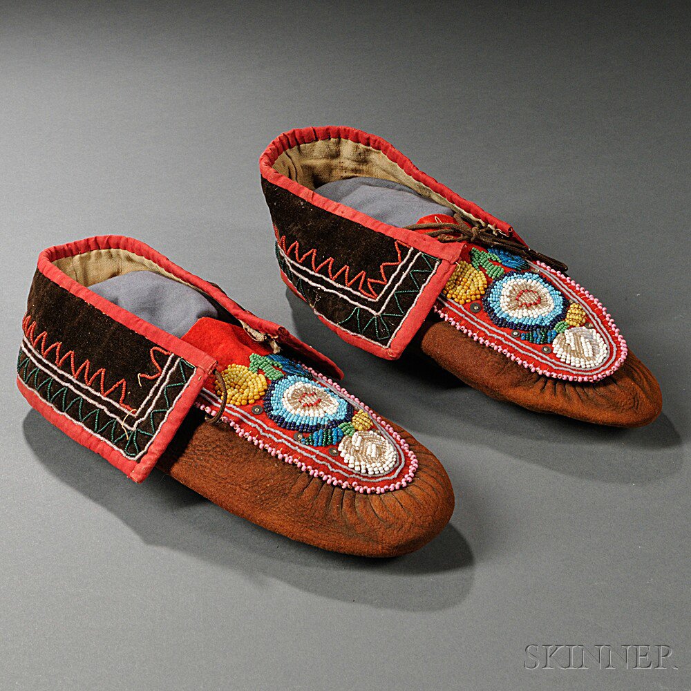 Appraisal: Northeast Beaded Cloth and Leather Moccasins c third quarter th