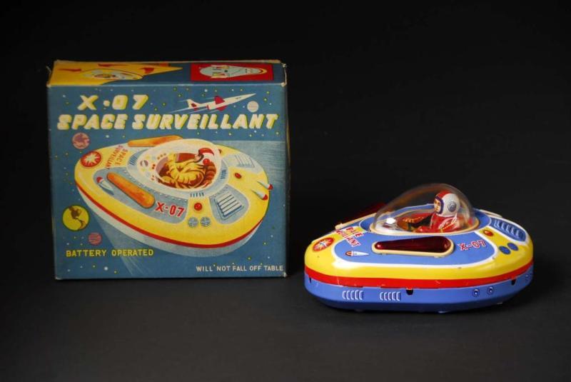 Appraisal: X- Space Surveillant Toy Description Japanese Made by Masudaya Tin