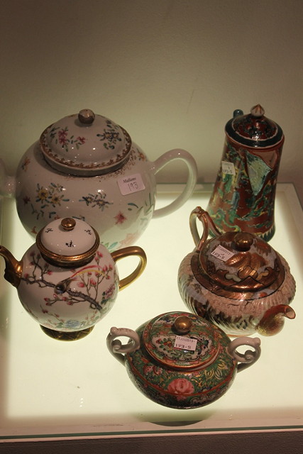 Appraisal: A LARGE CHINESE FAMILLE ROSE TEAPOT two teapots a coffee