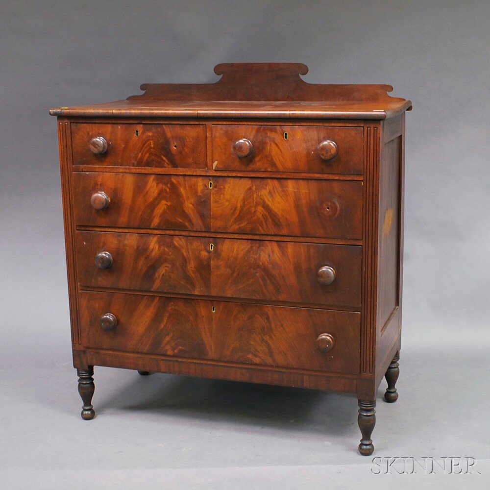 Appraisal: Late Federal Mahogany Veneer Chest of Drawers America second quarter