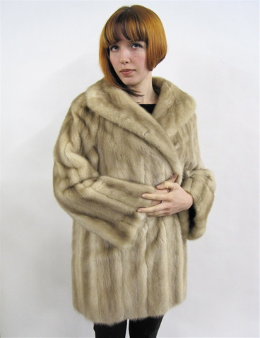 Appraisal: LADY'S STROLLER LENGTH MINK COAT autumn haze having two hook