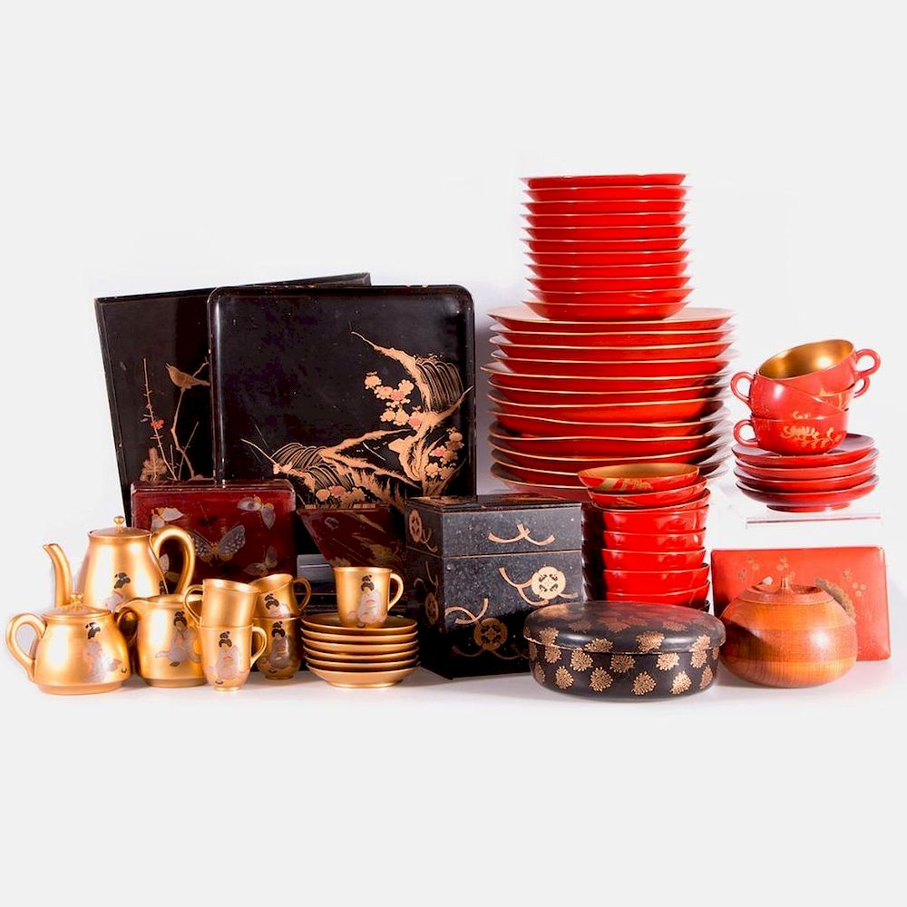 Appraisal: Collection of Japanese lacquer ware A collection of late th