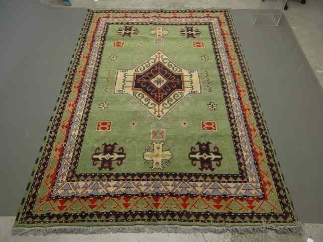 Appraisal: Oriental rug Sherivan ' '' x ' ''