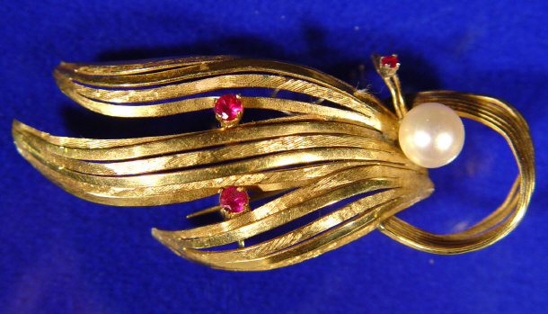 Appraisal: ct gold designer brooch set with pearl and rubies