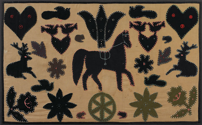 Appraisal: PENNSYLVANIA PICTORIAL APPLIQUED AND EMBROIDERED TABLE MAT WITH CENTRAL HORSE