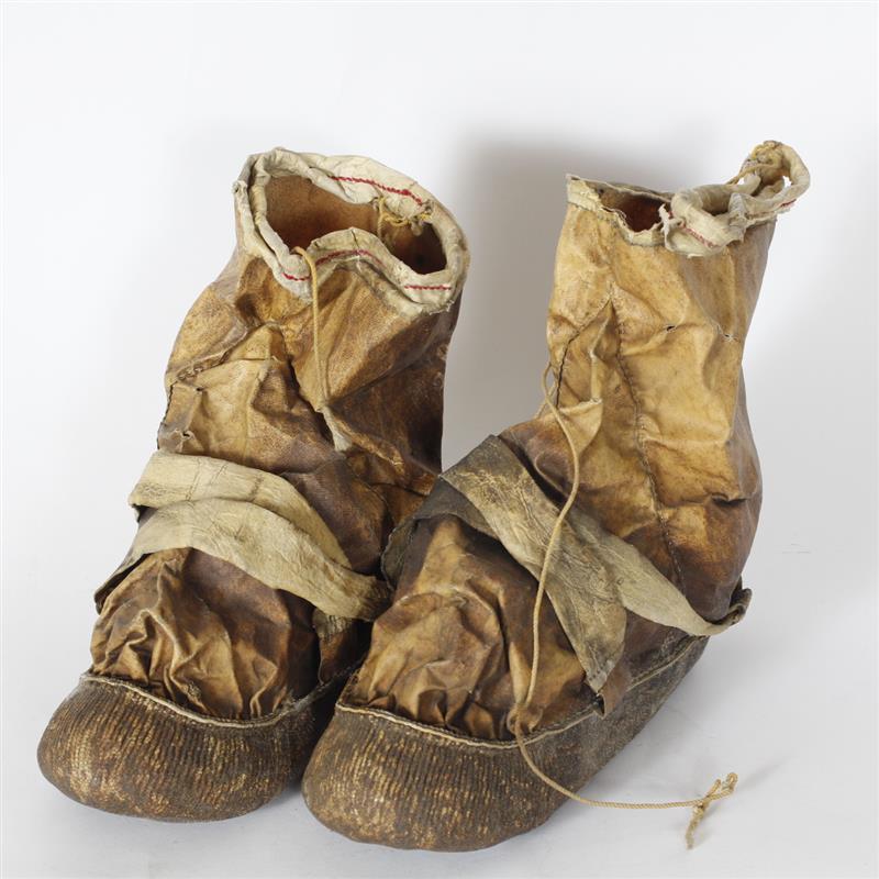 Appraisal: Traditional Alaskan Eskimo Inuit seal skin mukluk boots H x