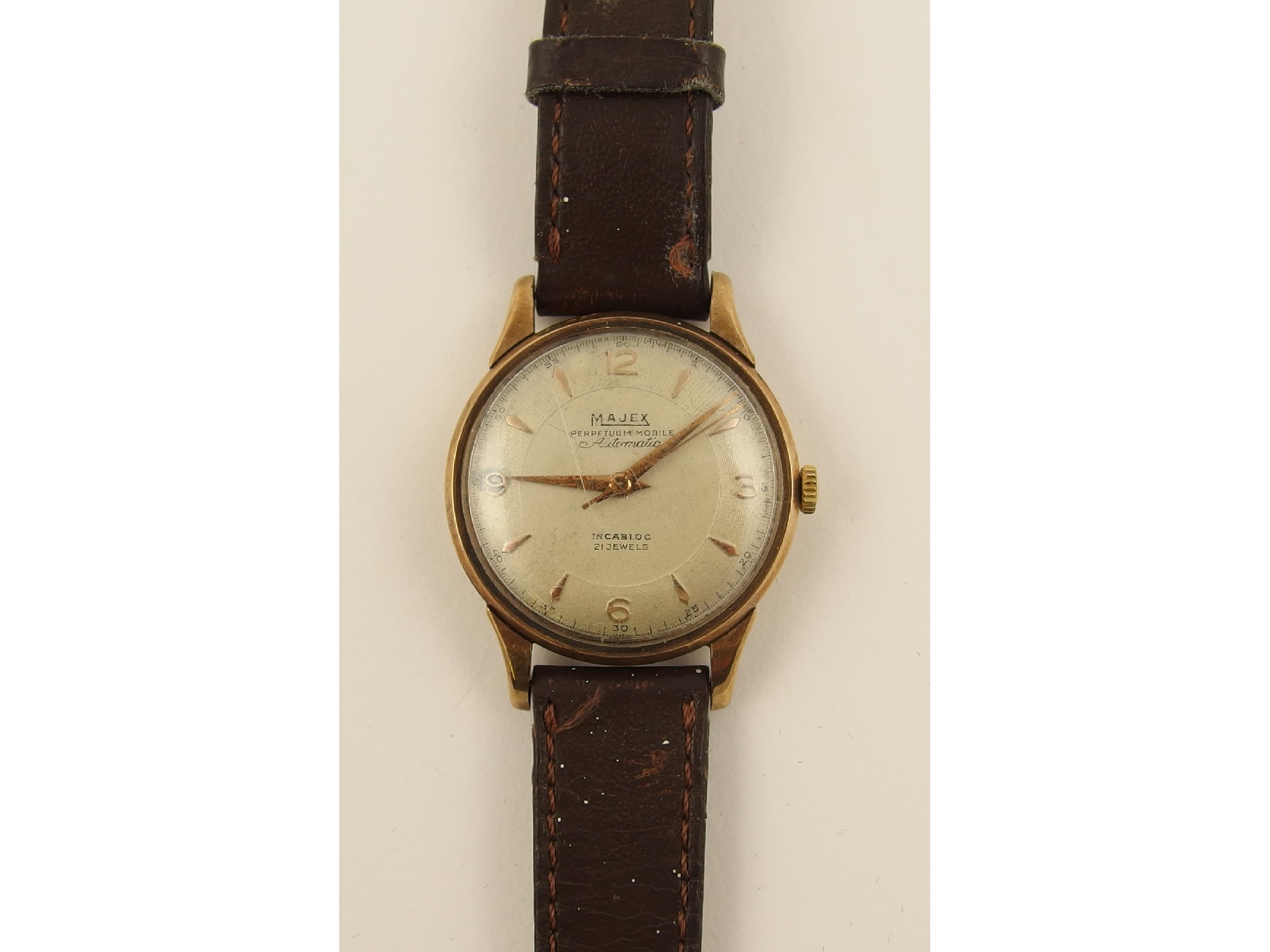 Appraisal: A gents vintage ct Majex watch