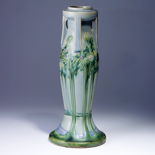 Appraisal: ROSEVILLE Vista vase with buttresses around rim Several deep crazing