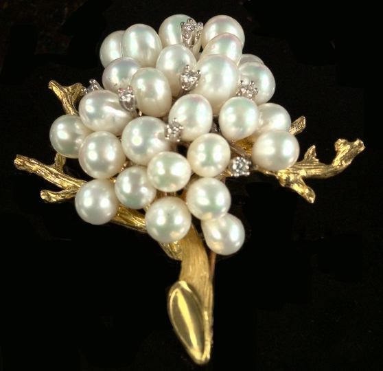 Appraisal: Terrell and Zimmerman Eighteen-Karat Yellow Gold Pearl and Diamond Cluster