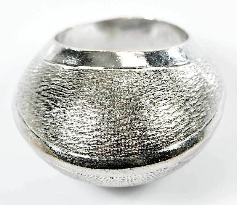 Appraisal: kt Ring domed textured design stamped kt white gold size