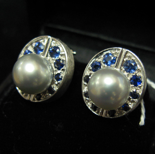 Appraisal: A PAIR OF PEARL BLUE SAPPHIRE AND FOURTEEN KARAT WHITE