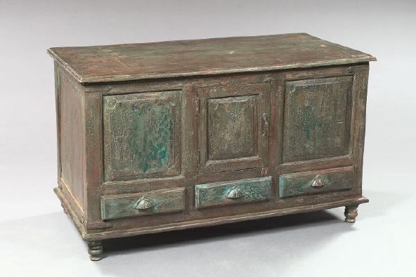 Appraisal: Continental William and Mary-Style Coffer-Form Buffet the stationary top over